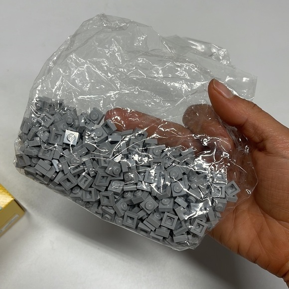 LEGO 40179 Personalized Mosaic Portrait Light Gray Pieces (OPENED BAG - no box) - Picture 2 of 2